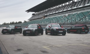 Mini JCW models lined up. Mini JCW models lined up.